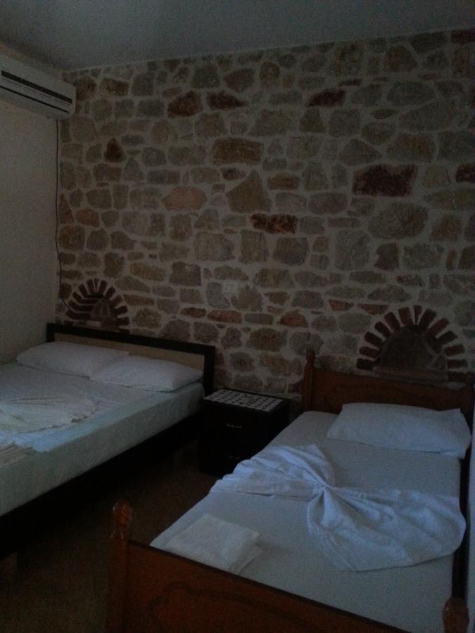 Altin Skrapari Guesthouse Ksamil Luaran gambar