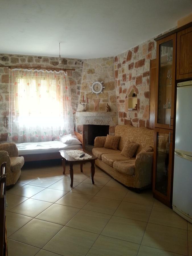 Altin Skrapari Guesthouse Ksamil Luaran gambar